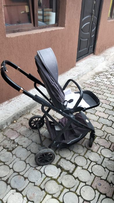 Vand carut bebe in stare buna  de la nastere pana la 3 ani