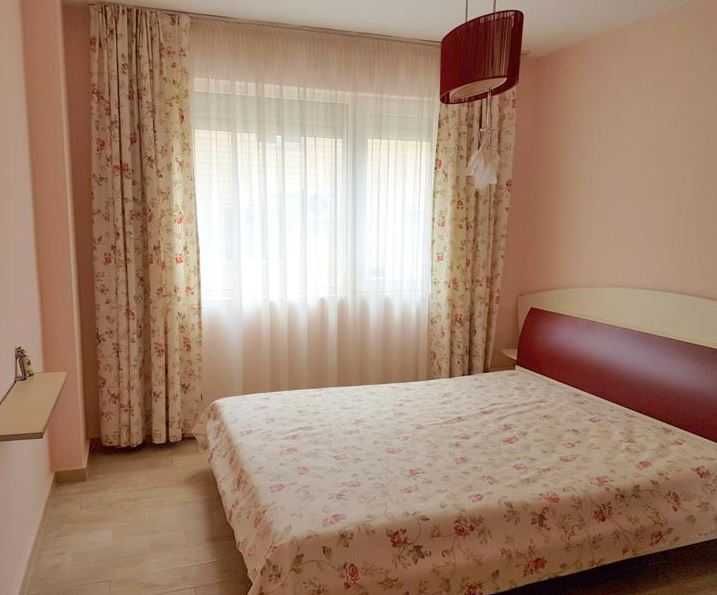 Двустаен апартамент в Редута