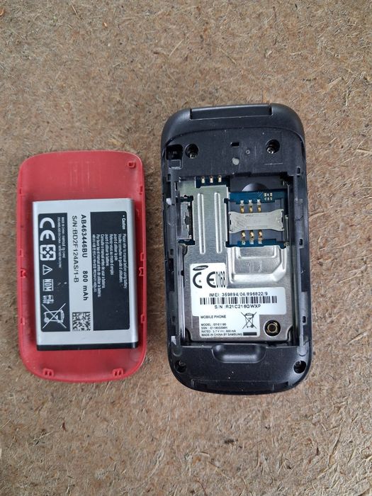 Samsung  GT-E1190