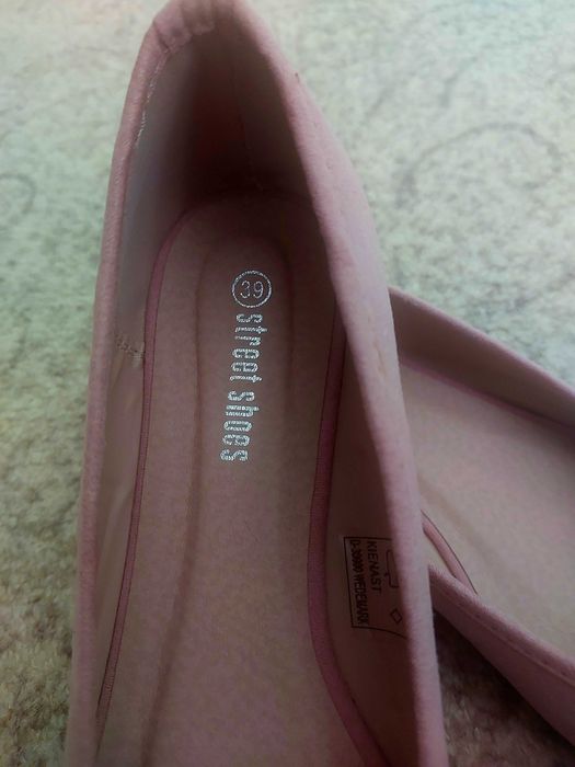 Велурени балерини с декорация