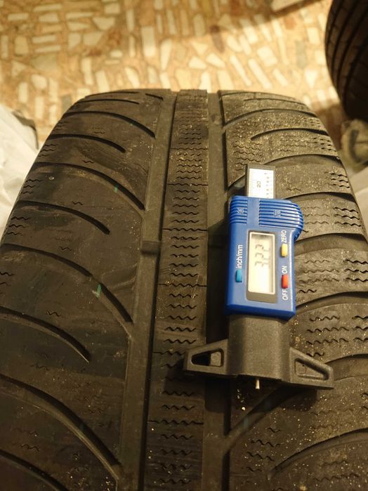 Anvelope Iarna TOYO Snowprox S943 Falken Eurowinter 215 60 R 16