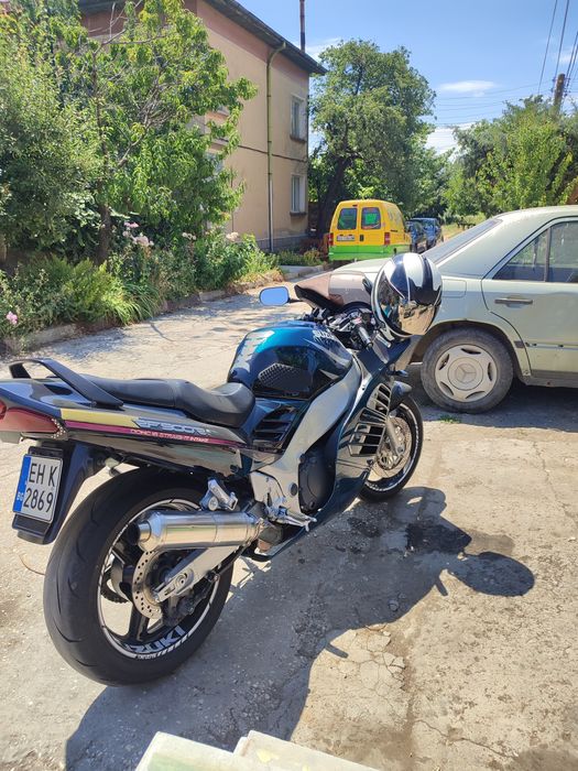 Suzuki RF 900 R 139 кс