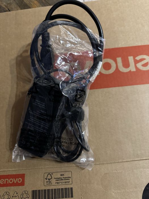 Продавам Лаптоп, Lenovo