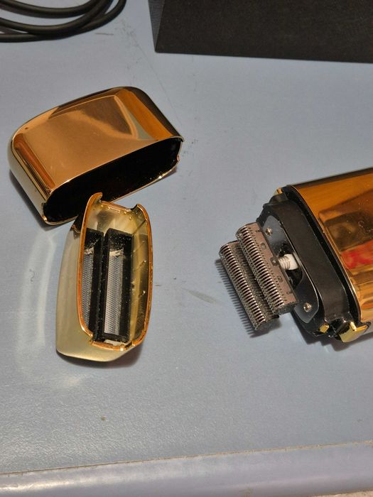 Ocazie ! Aparat de ras electric profesional, WMARK, folie titan, gold