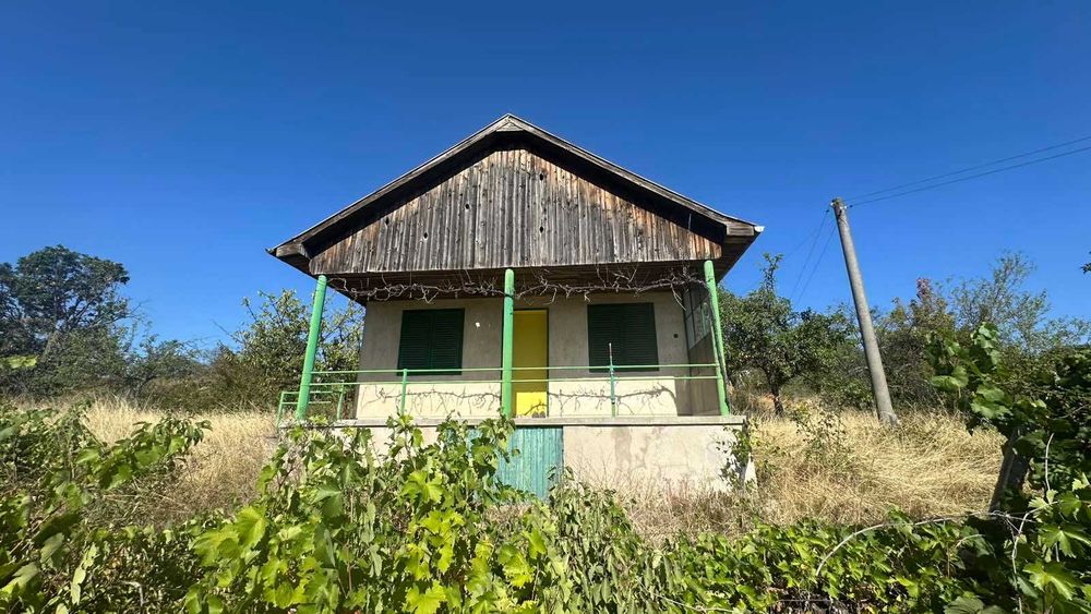 Продава се Къща в Карлово - 41 кв.м за 684 €/кв.м - Снимка #2