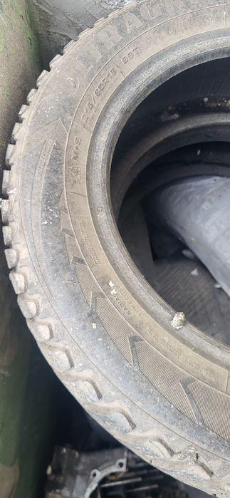 Резина зима 2 шт 215/65/16