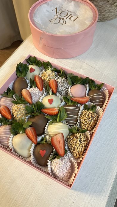 Клубника в шоколаде алматы