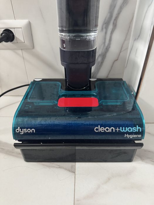 Dyson clean+wash hygiene