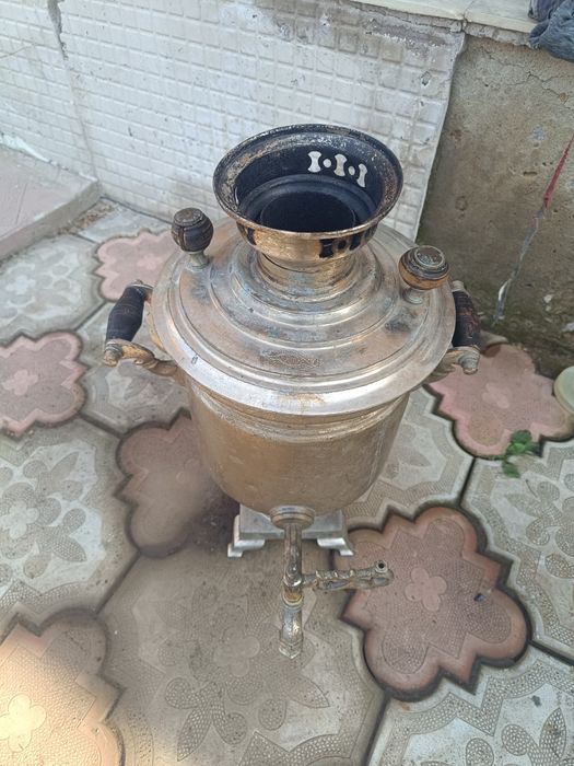 Самовар на дровах.