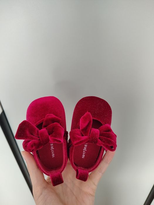 Бебешко костюмче с обувки