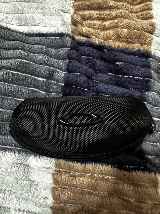 Продам очки Oakley