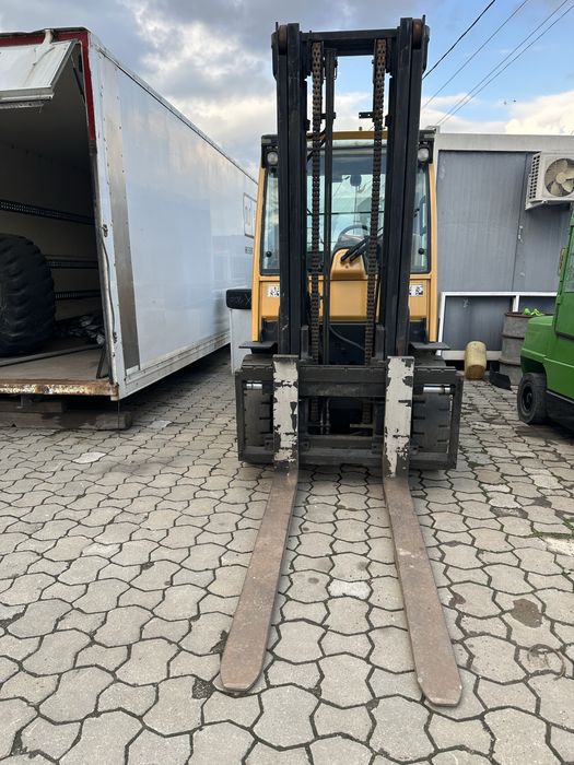 Motostivuitoare Hyster