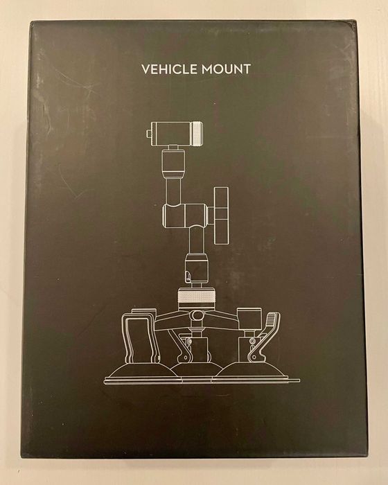 Suport auto original DJI Osmo (model vechi), cu 3 ventuze independente pentru stabilitate maximă.