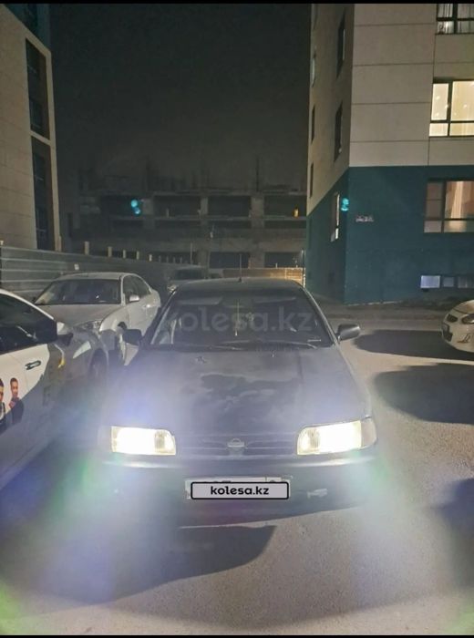 Ниссан примера машина