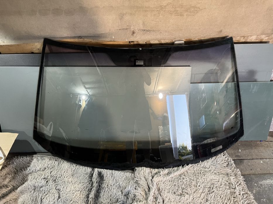 Лобовое стекло w210