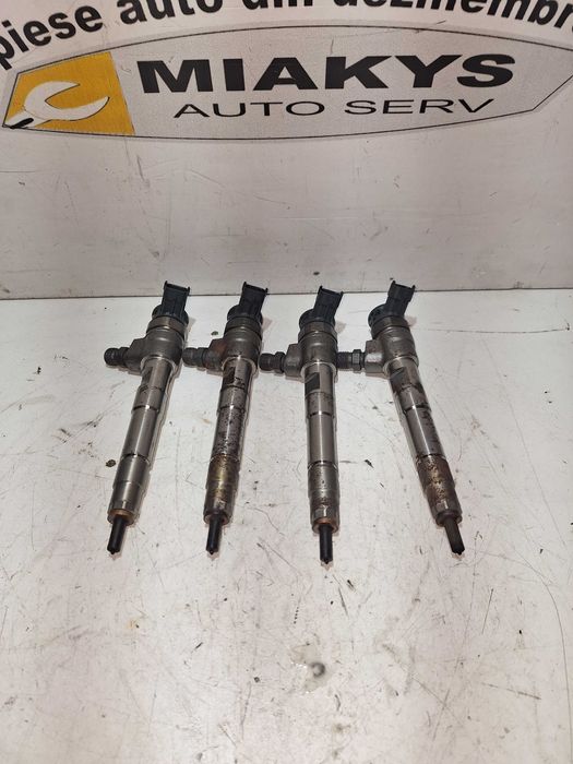 Injector Renault 1.5 Dci cod 0445110800 H8201636333