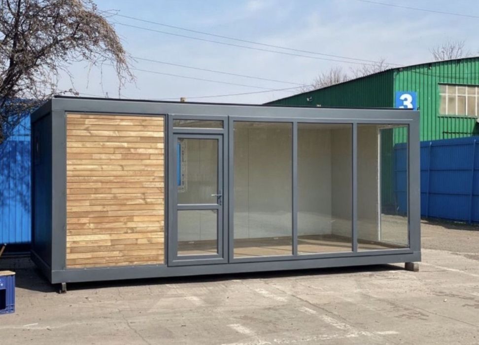 Vand containere modulare pentru spatiu comercial