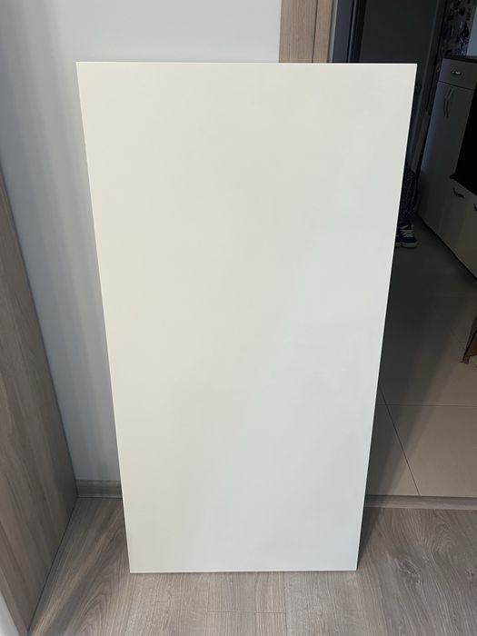 Birou alb Ikea Lagkapten + 2 picioare reglabile Adils
