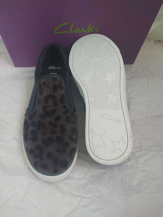 Clarks. Нови, Оригинални, естествена кожа.