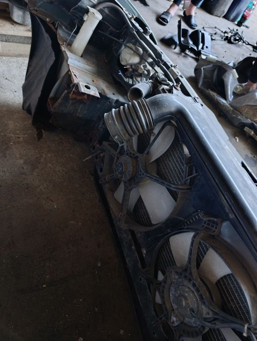 Продам мини морду Мазда 626 кронус