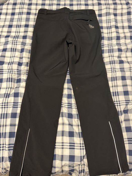 Pantaloni de schi
