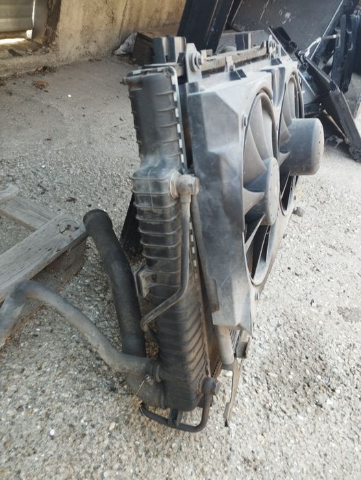 Радиатор за Мерцедес Е-класа w210,3.0 TD , automatik