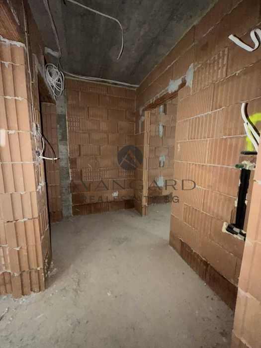 Продава се Двустаен апартамент в Пловдив, Център - 73 кв.м за 1076 €/кв.м - Снимка #4