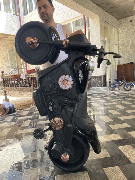 Motosikl detiskiy akumlatrlik ashula etadi (kottasi)
