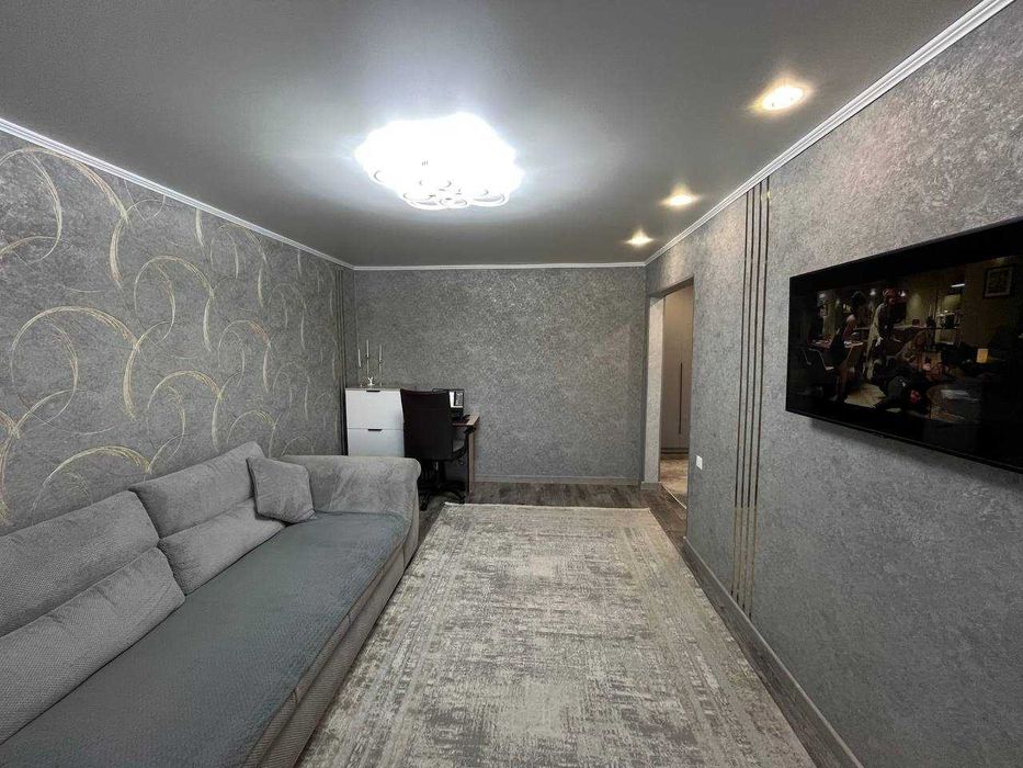 Продам трехкомнатную квартиру