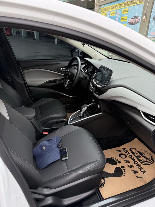 Onix premier 6 pozitciya full sotiladi