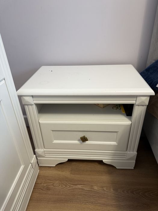 Продаю шкафы, тумбы, кухня