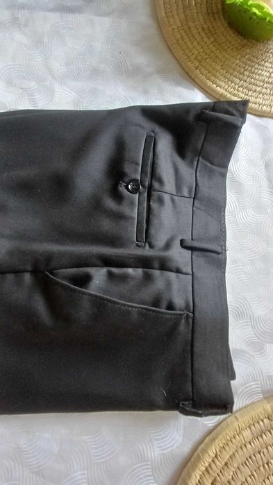 Costum bărbați negru,Slim ,mărimea L purtat o singură data