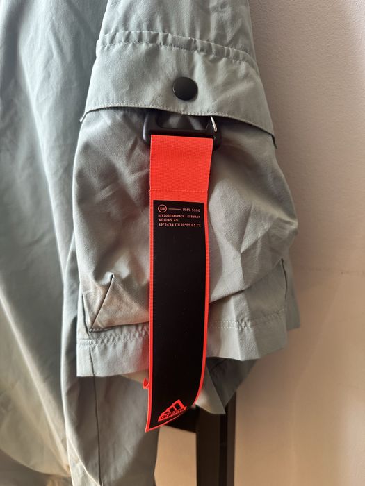 Adidas City Escape Parley зелена тениска M / до XL – oversize, водоотблъскваща