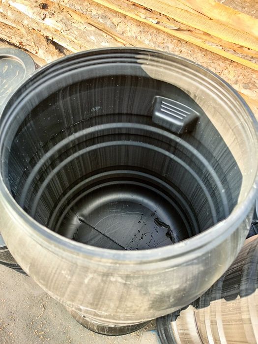 Бочки пластмассовые 50 литровые