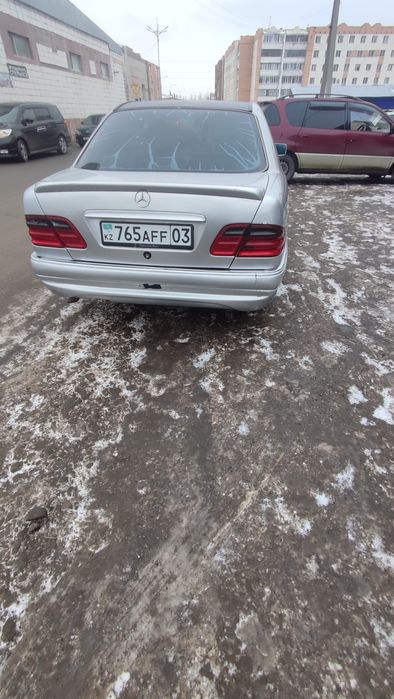 Продам Мерседес Е200 Авангард.