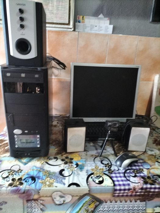 Vând calculator (ps)