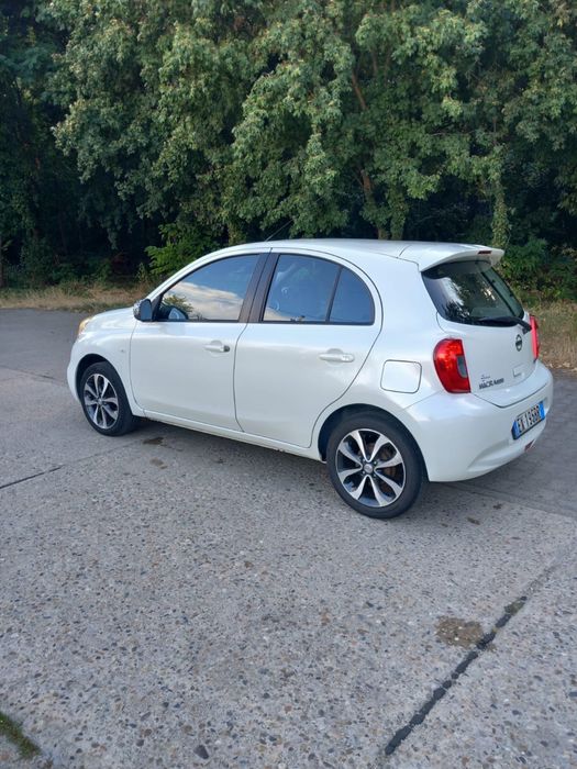 Vand Nissan Micra / 1.2 benzina ,euro 5 / an 2015 / alb perla
