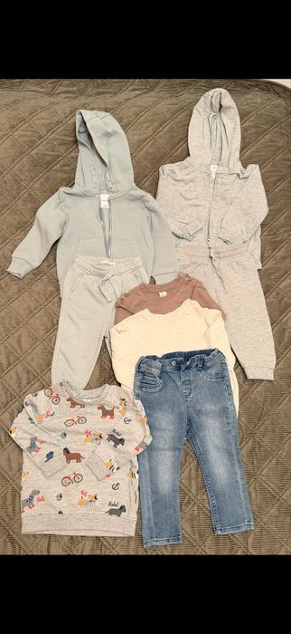 Hainute H&M marimea 80 - 1 an , stare impecabila + cadou caciula H&M