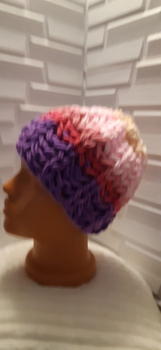 Ръчно изплетени шапки