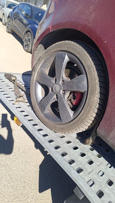 • Продавам Голф 5 GTI на Части, както и ВСЯКАКВИ ЧАСТИ и за други коли