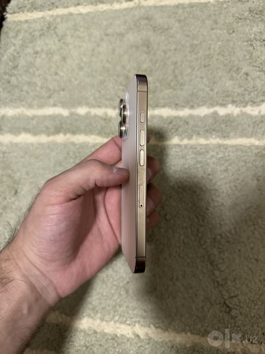 Iphone 16 pro Desert