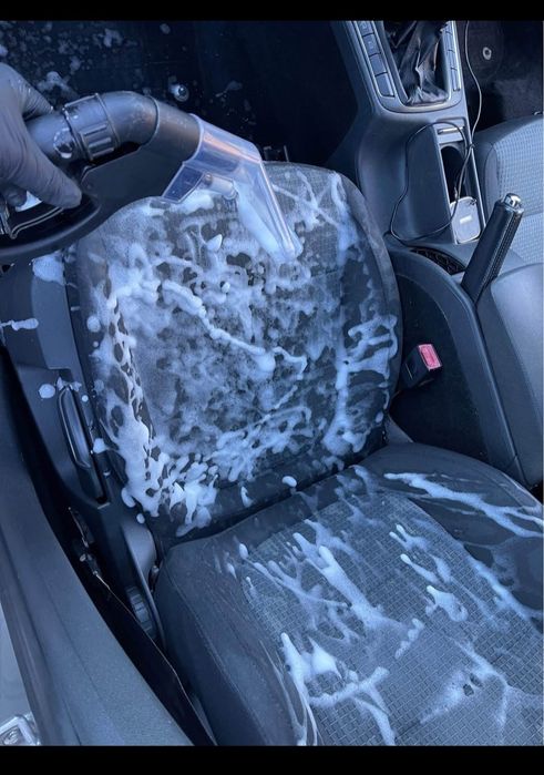 Detailing auto interior