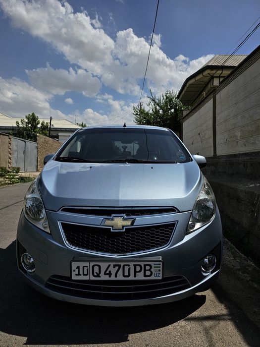 Chevrolet spark цвет: дельфин автомат 2015г.в. в отличном состоянии