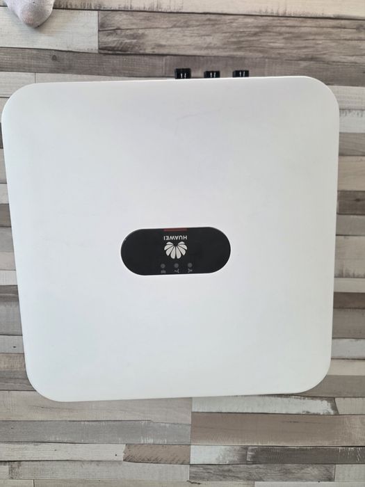 Invertoare Huawei Sun 2000 4 si 5 KTL L1