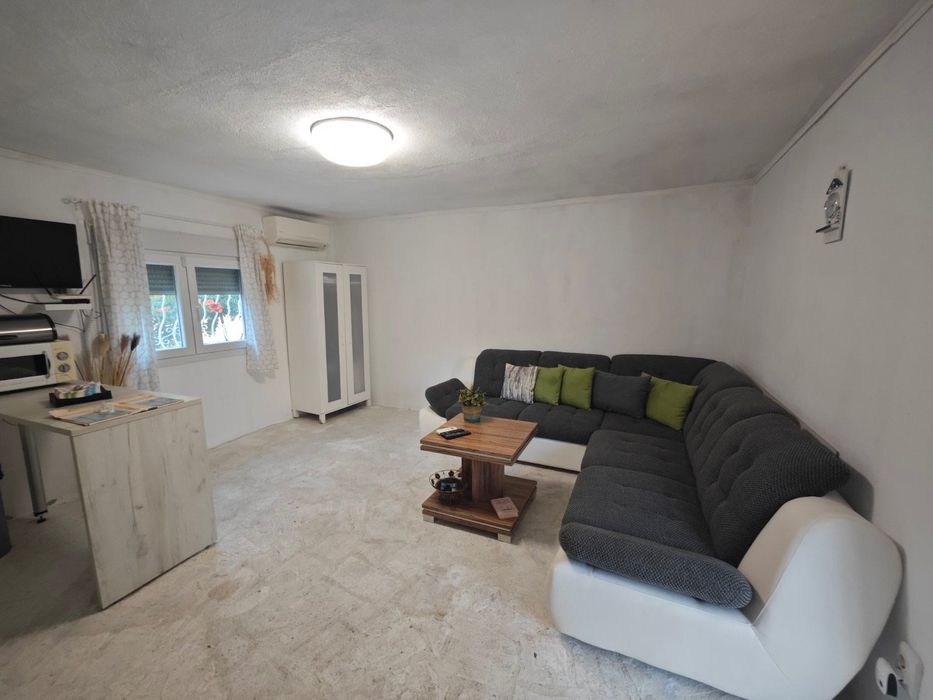 Къща под наем в Паралия Офринио