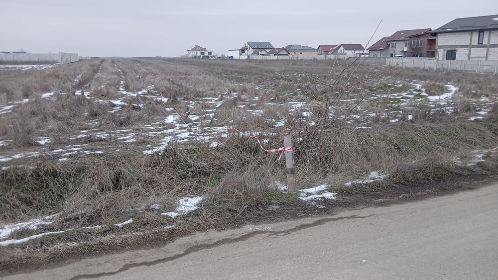 Vând Teren Intravilan