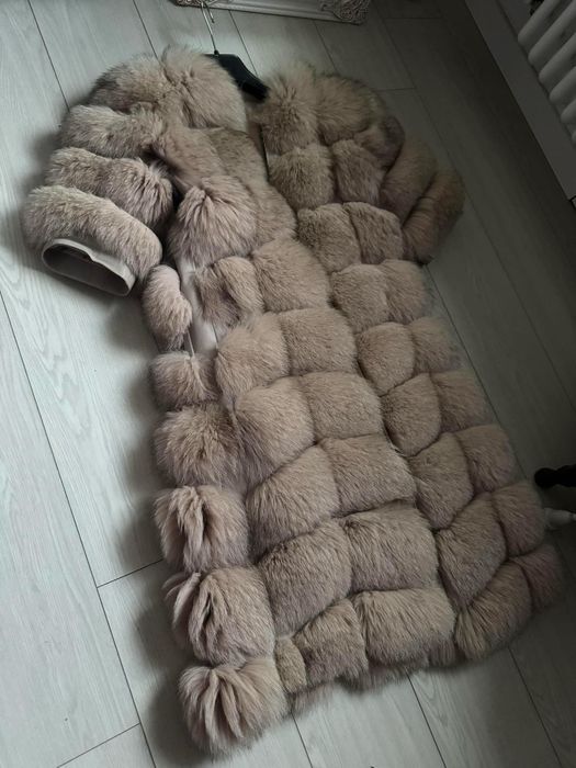 Blană naturală de vulpe polară 100% – Eleganță pură, lux absolut!