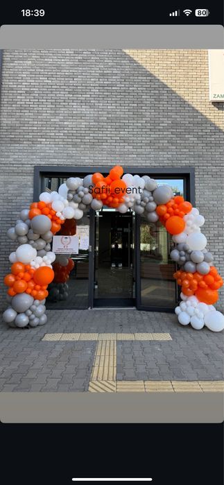 Стойки из шаров арка на вход