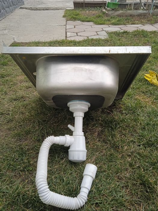 Мойка кухонная .