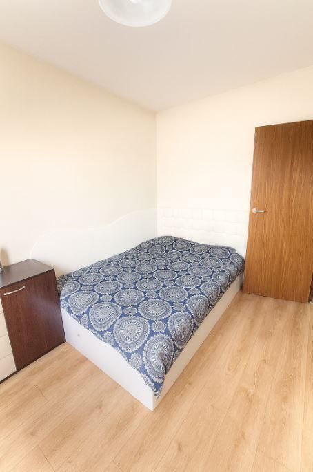 Дава се под наем Двустаен апартамент в Варна, Окръжна болница - 55 кв.м за 425 € - Снимка #2